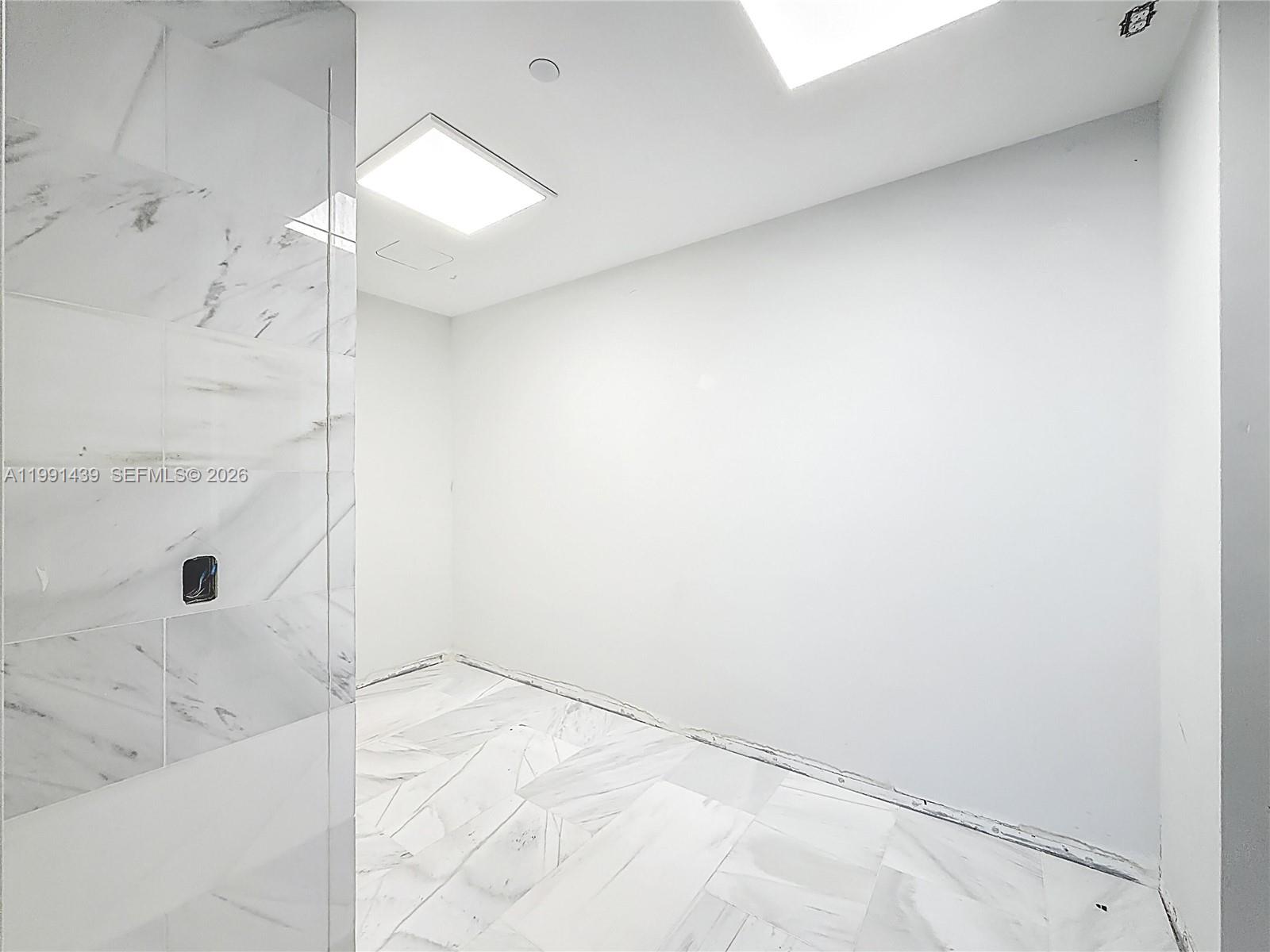 REGALIA CONDO - Residential