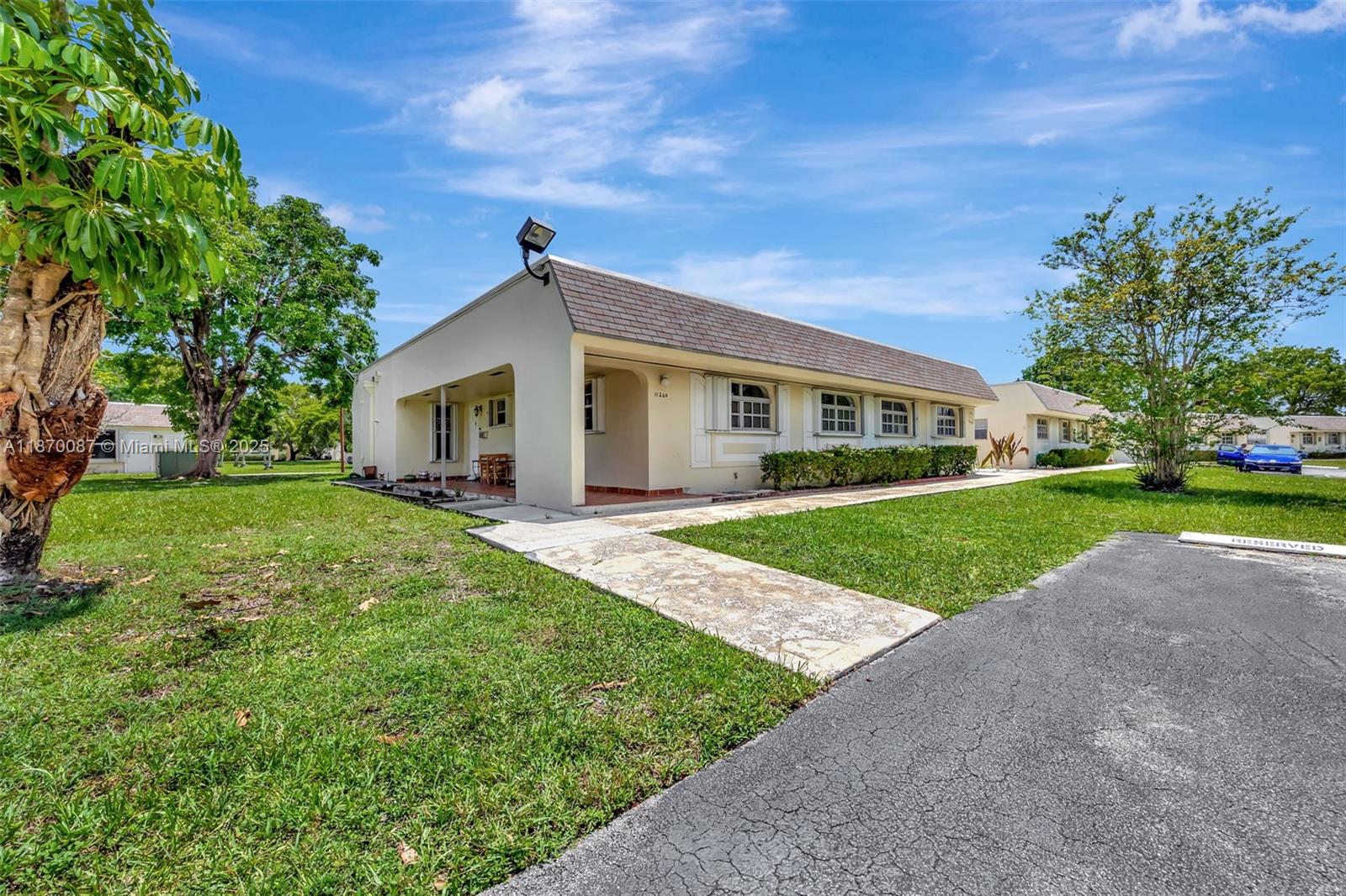 GREEN HILLS PARK WEST NO 5 - Residential