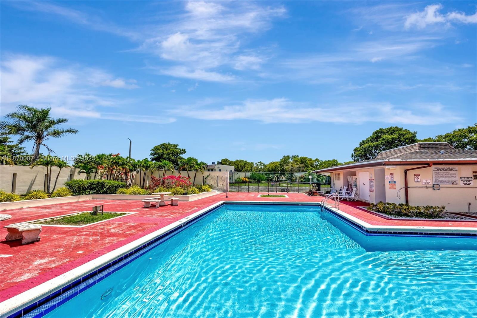 GREEN HILLS PARK WEST NO 5 - Residential