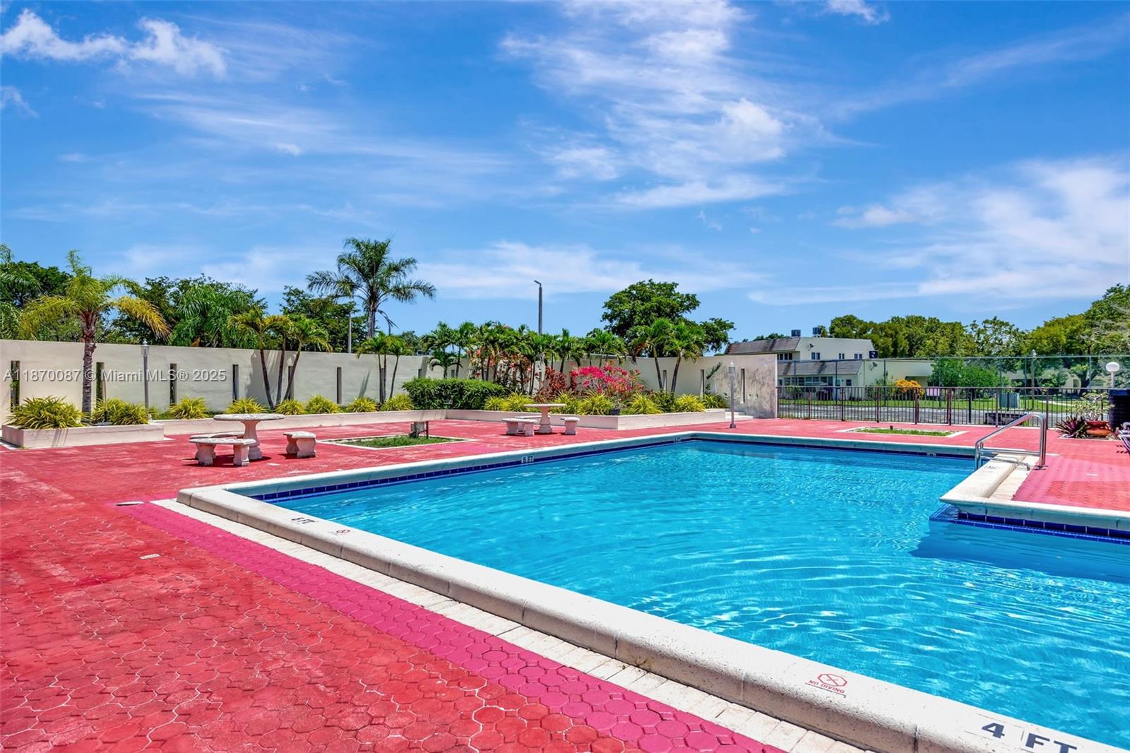 GREEN HILLS PARK WEST NO 5 - Residential