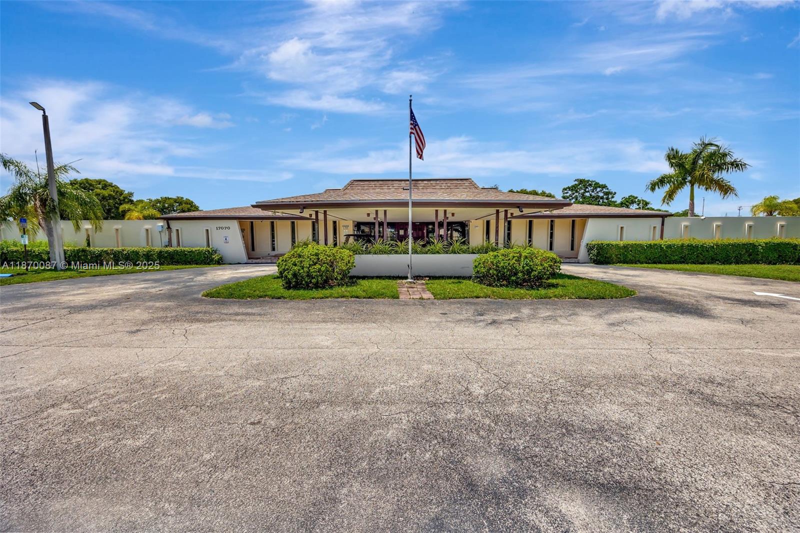 GREEN HILLS PARK WEST NO 5 - Residential