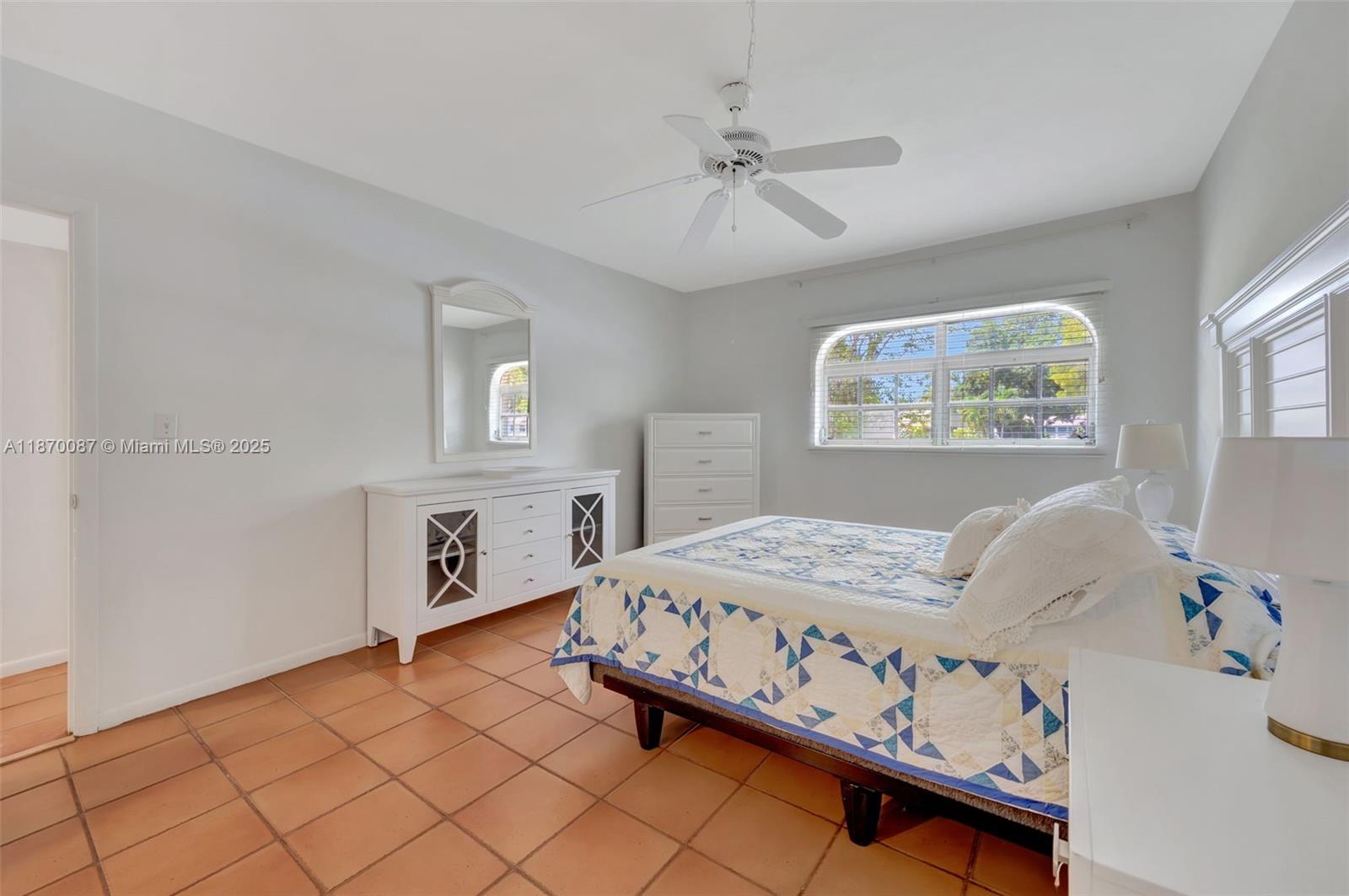 GREEN HILLS PARK WEST NO 5 - Residential