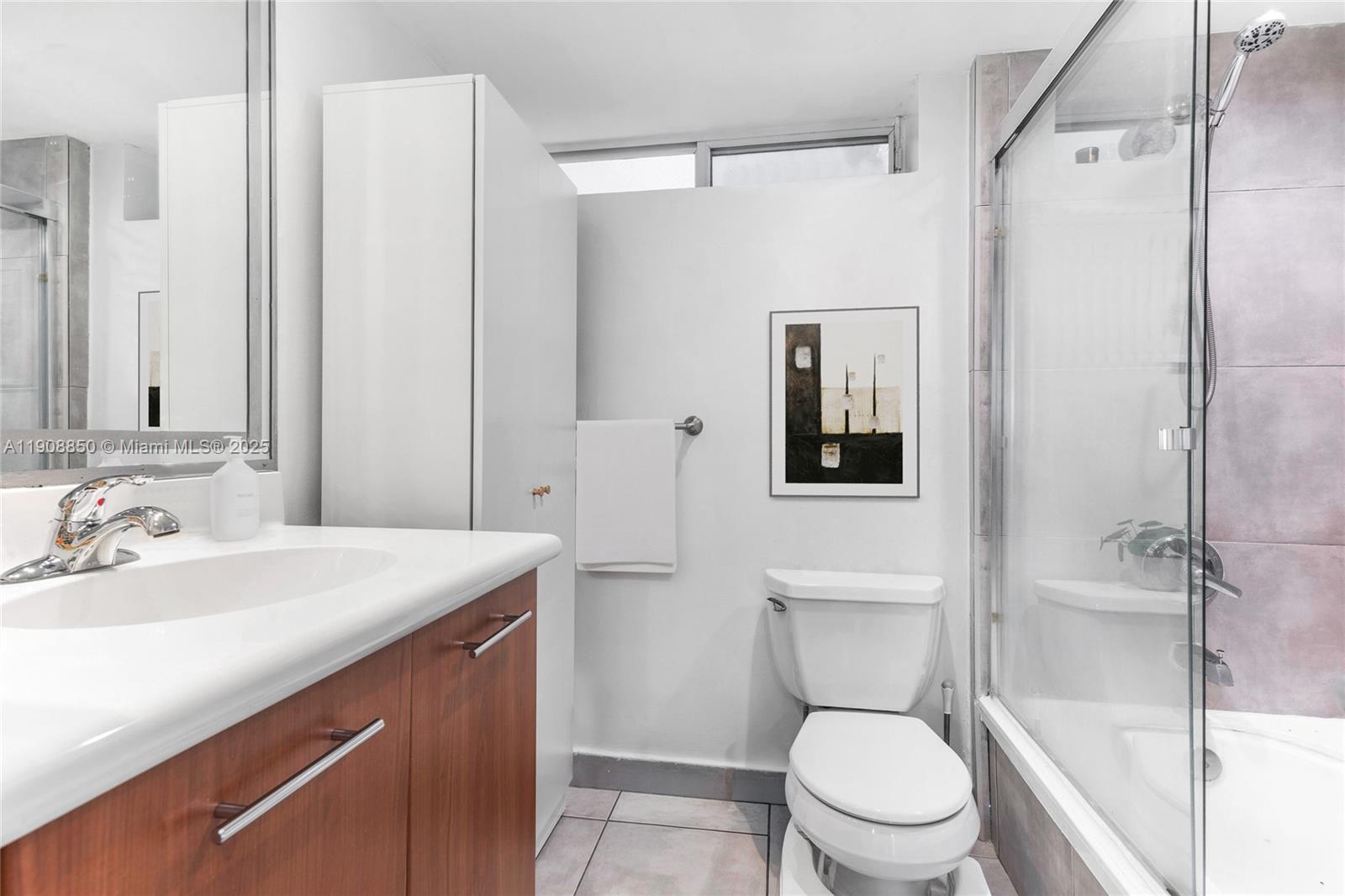 NIRVANA CONDO NO FIVE CON - Residential