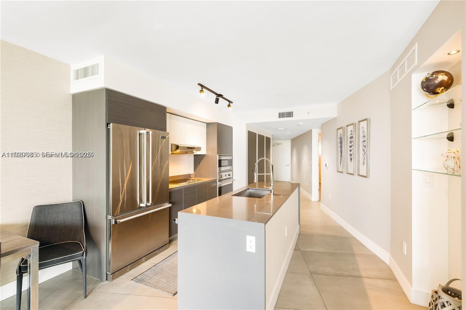 BAY HARBOUR ISLAND - Residential Lease