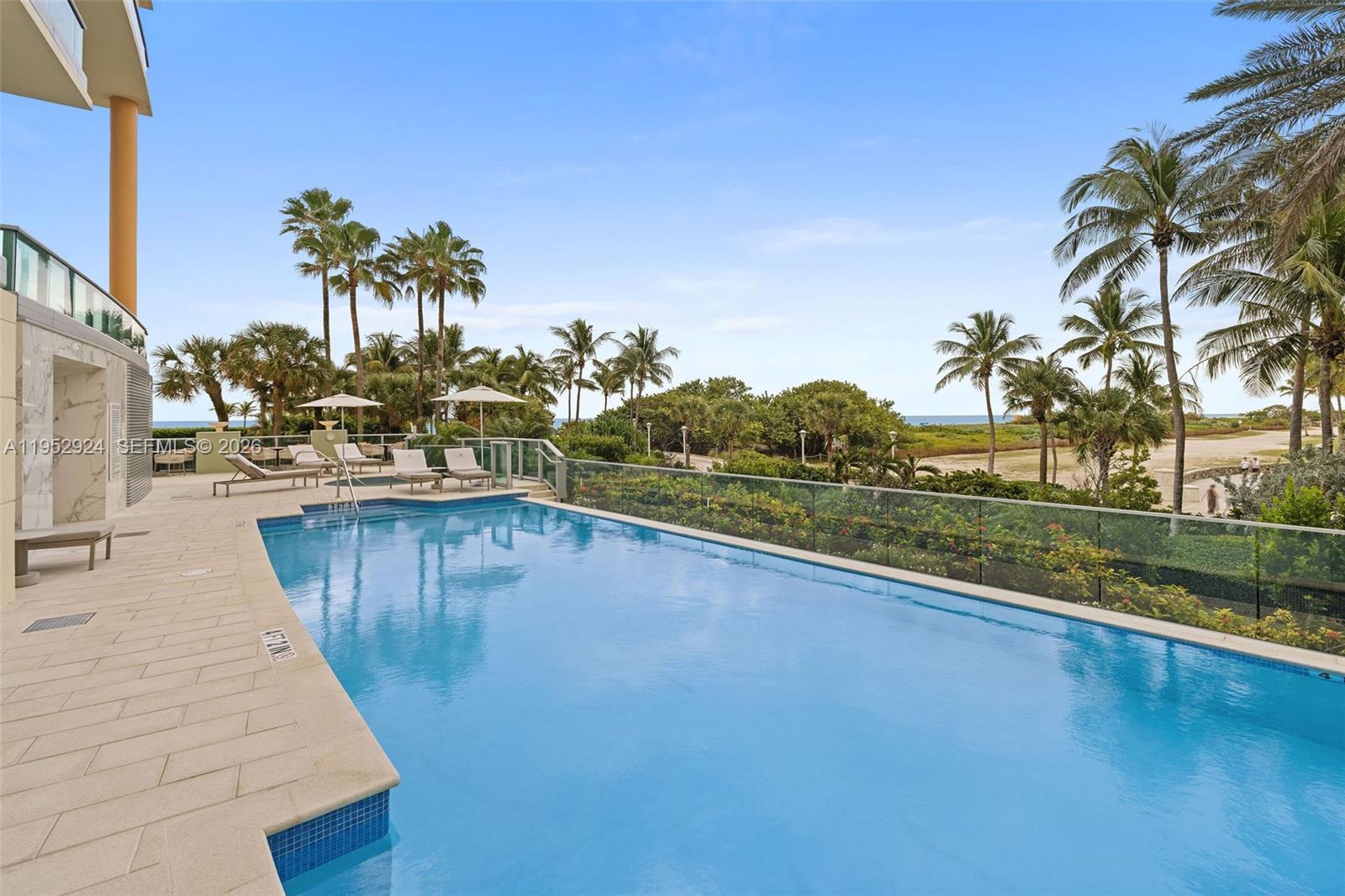 IL VILLAGGIO ON SOUTH BEA - Residential