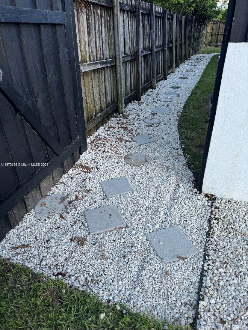 CENTRAL MIAMI PART 7 - Residential Lease