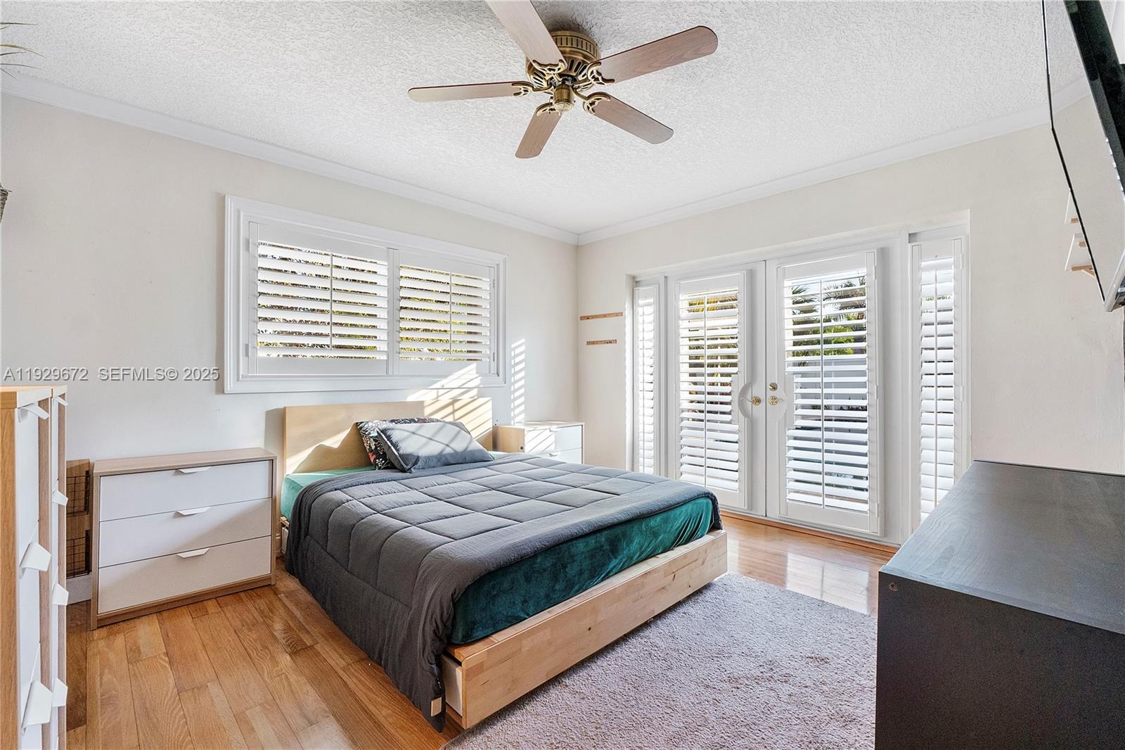 LAKE ESTATES - Residential