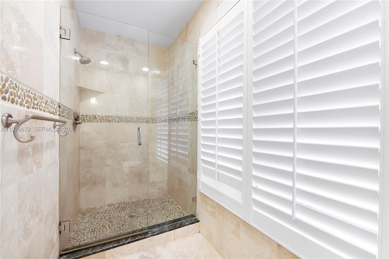 LAKE ESTATES - Residential