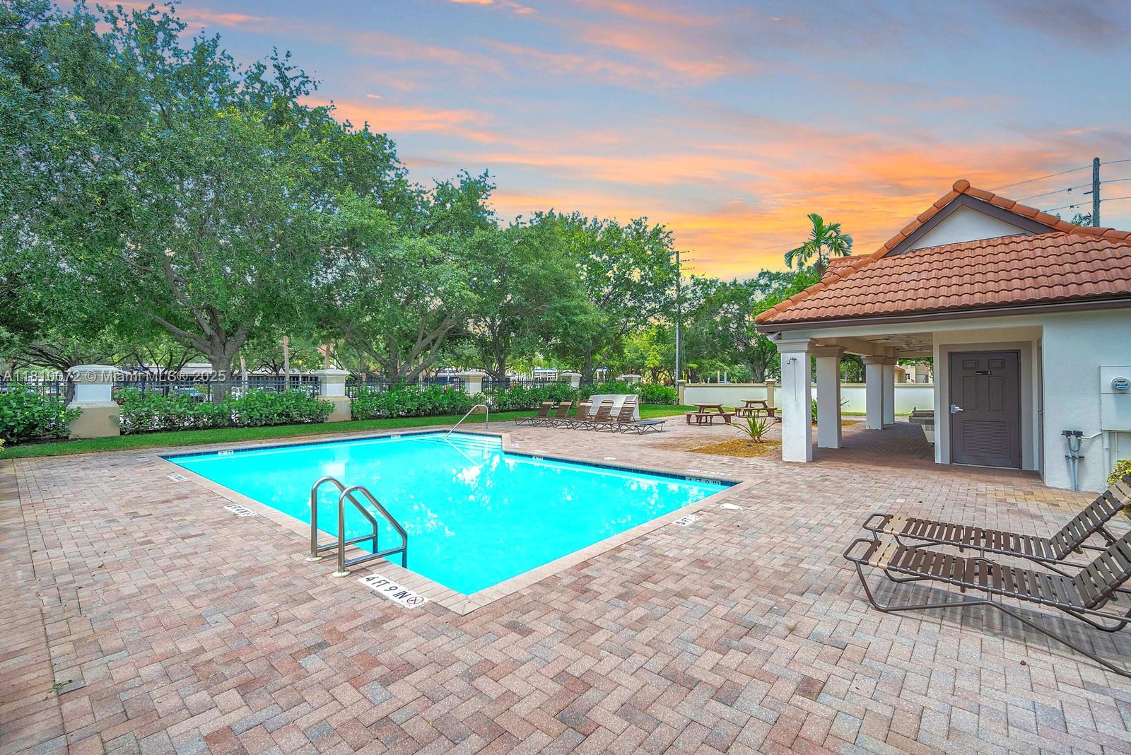 DARLINGTON PARK - Residential