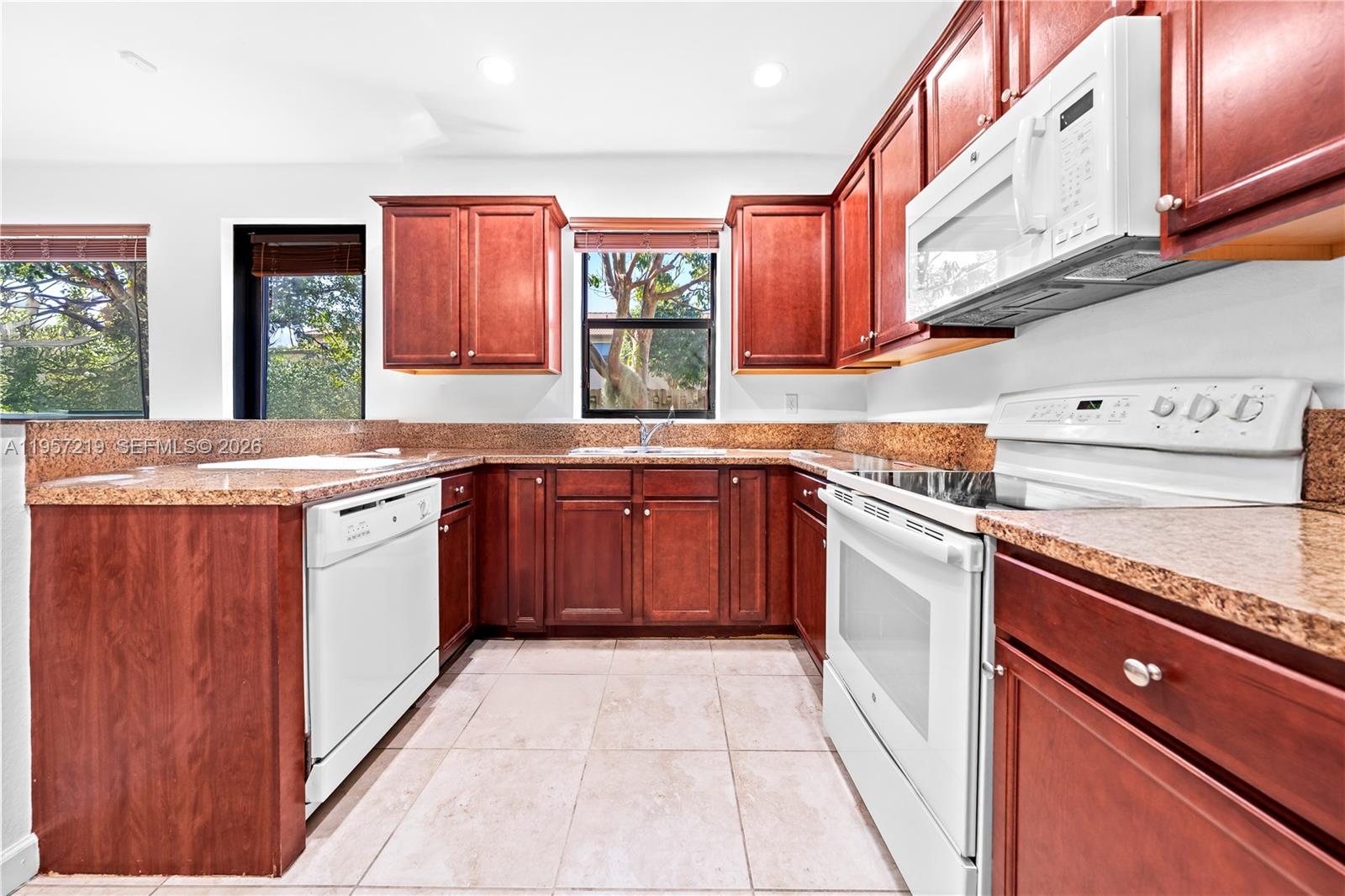 SILVER PALM WEST - Residential