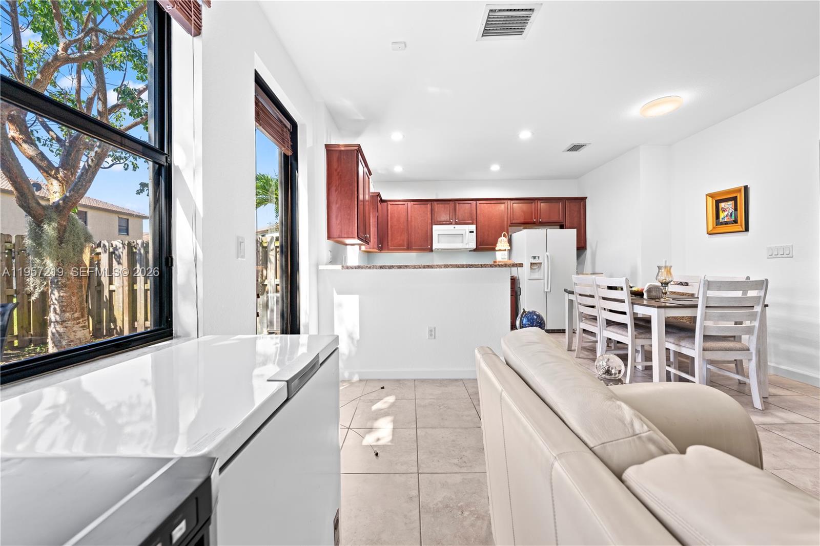 SILVER PALM WEST - Residential