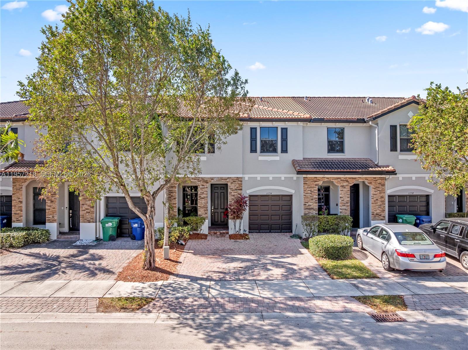 SILVER PALM WEST - Residential