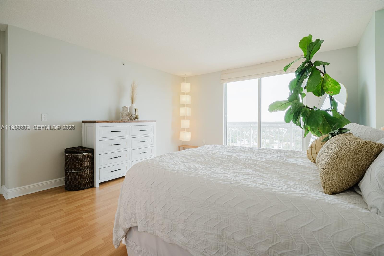 THE ASTON CONDO - Residential Lease