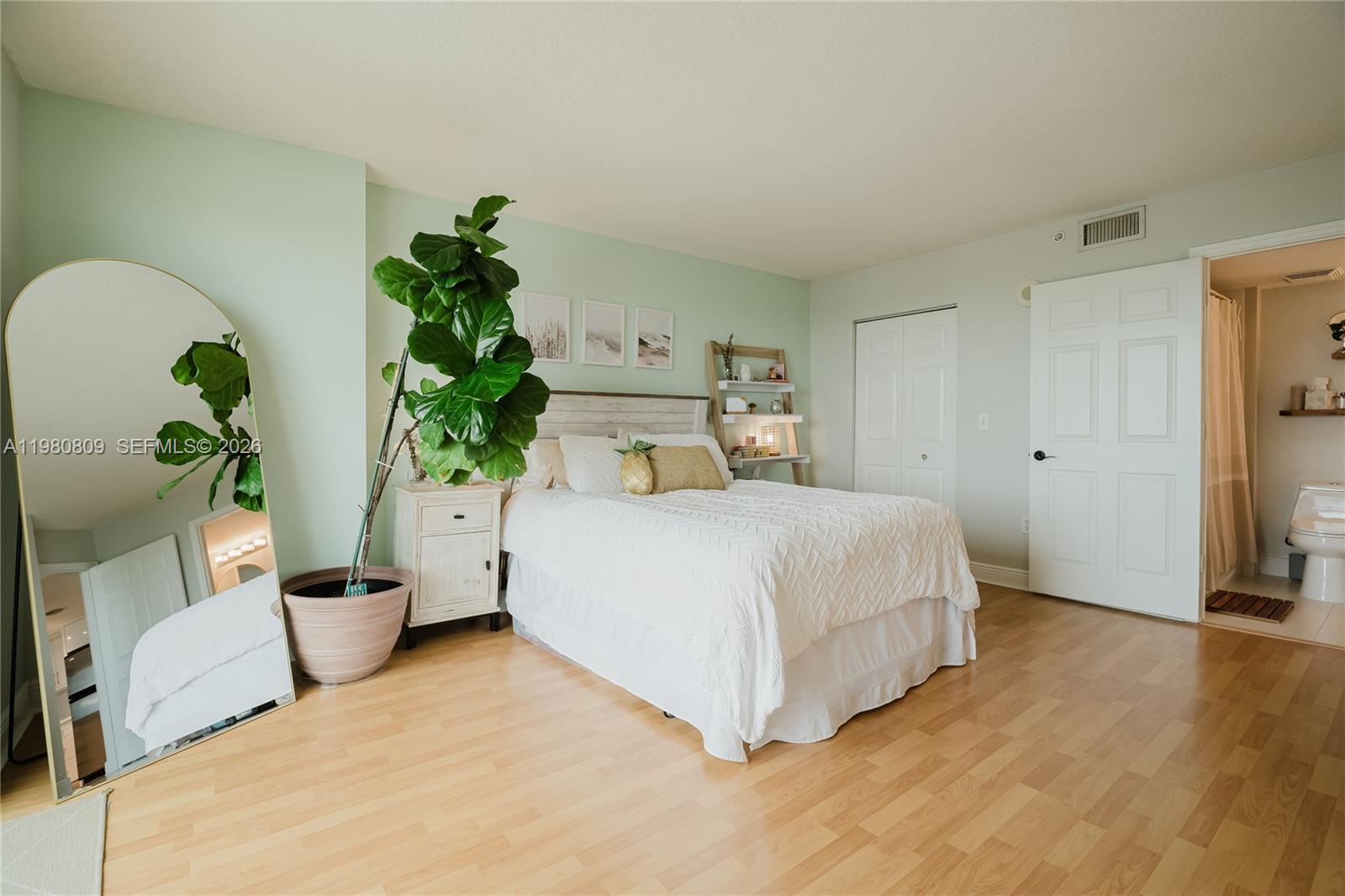 THE ASTON CONDO - Residential Lease