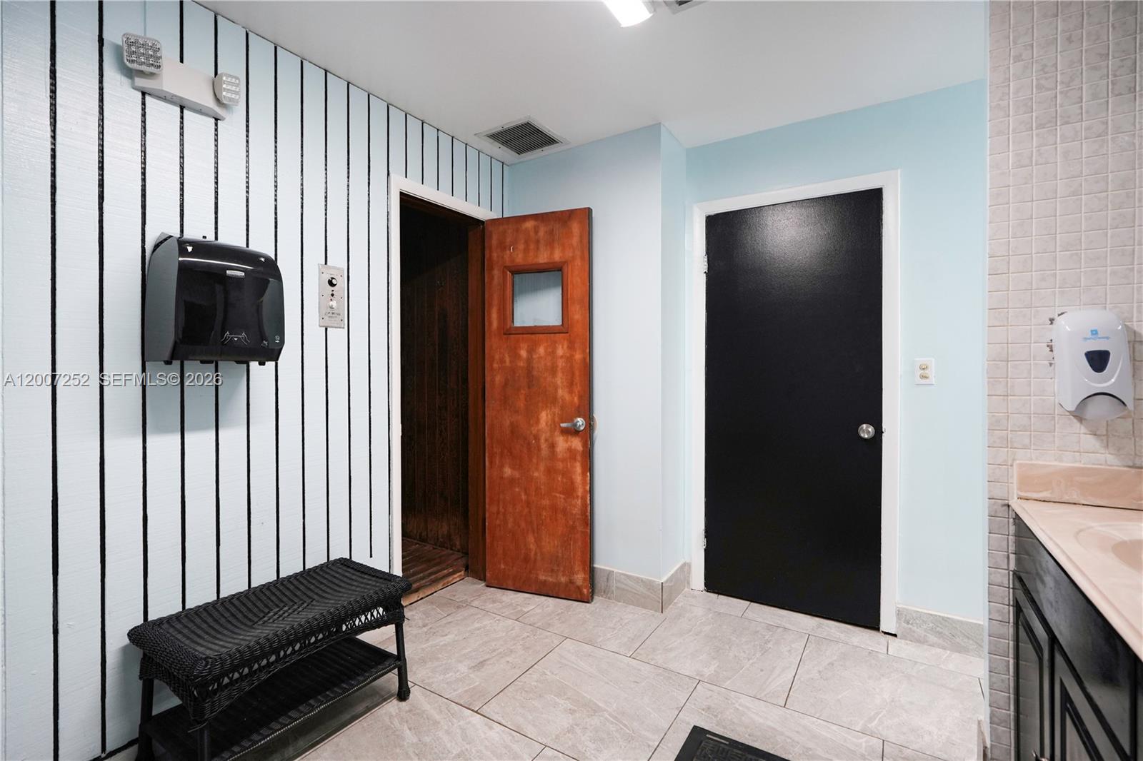 TOWERS OF OCEANVIEW EAST - Residential