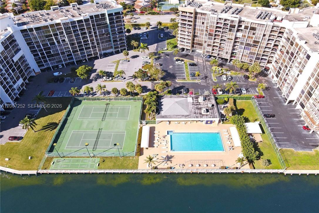 TOWERS OF OCEANVIEW EAST - Residential