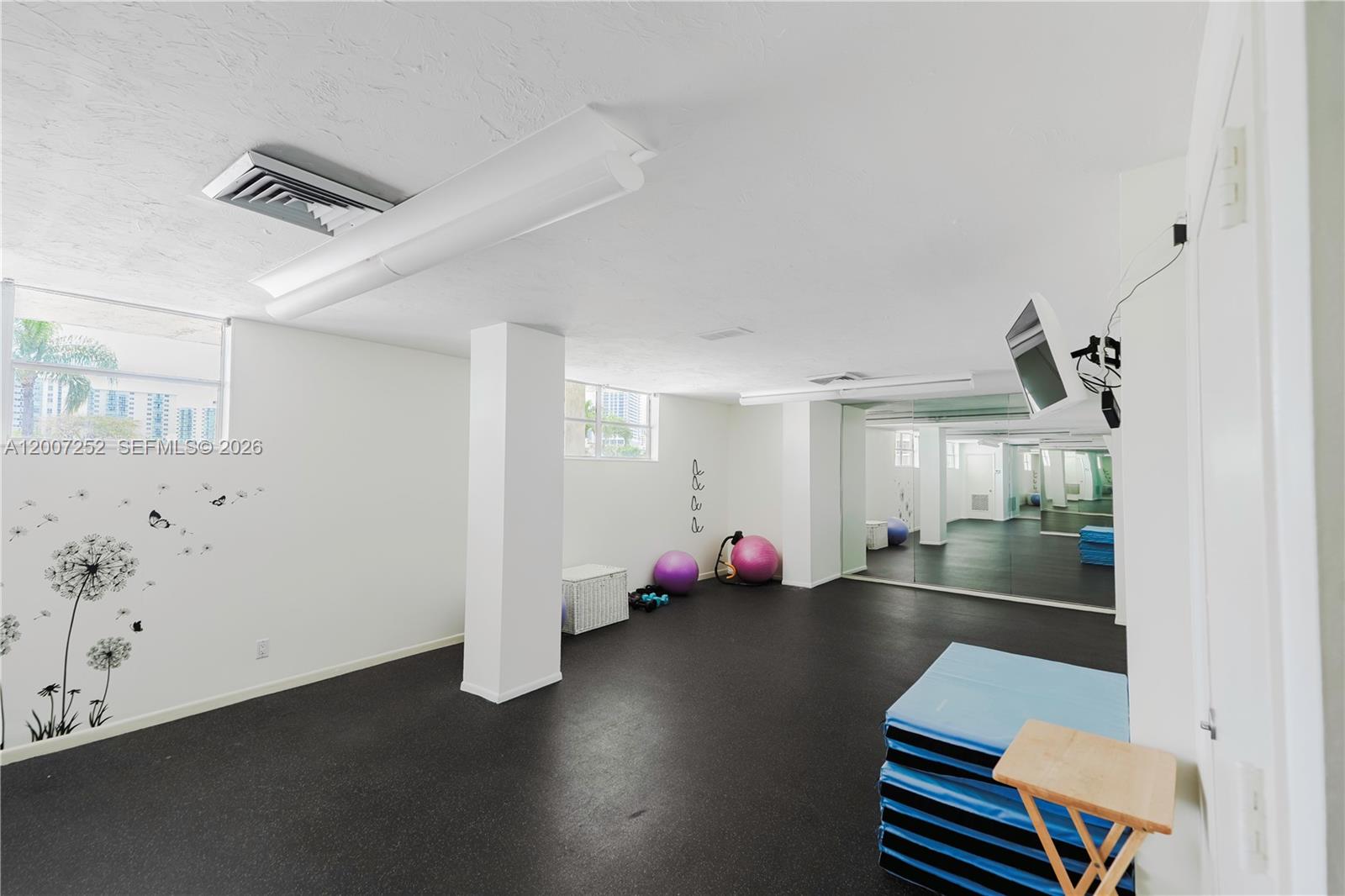 TOWERS OF OCEANVIEW EAST - Residential