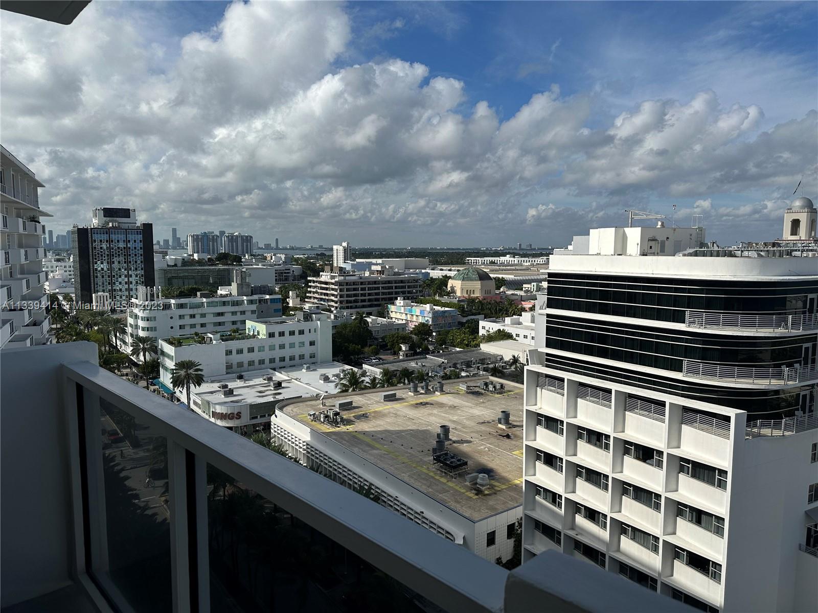 THE DECOPLAGE CONDO - Residential Lease