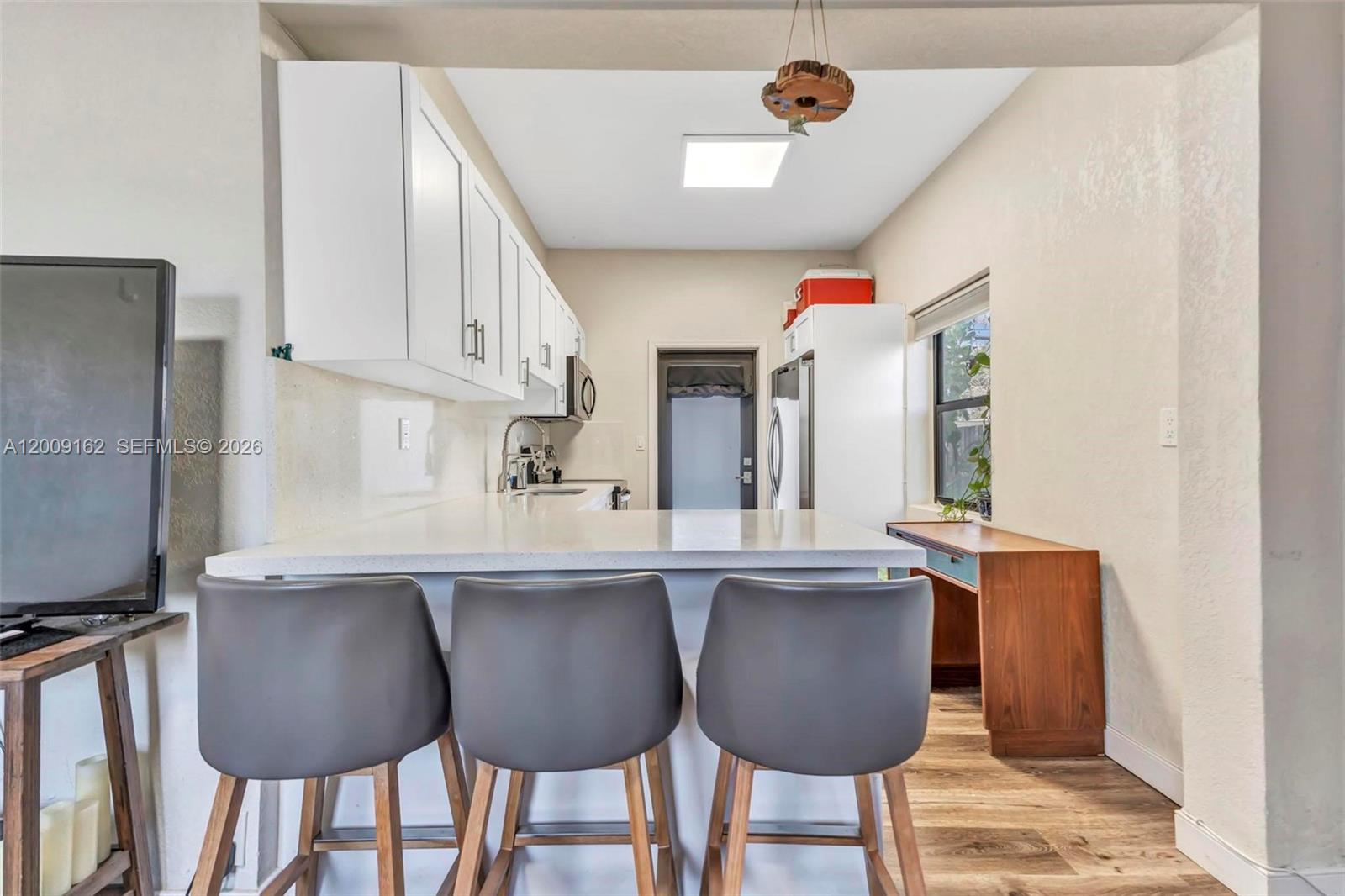 HYDE PARK MANOR - Residential