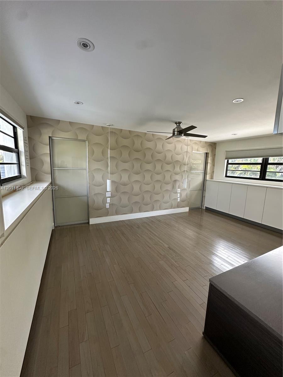 THE TOWNHOMES OF DORAL OA - Residential