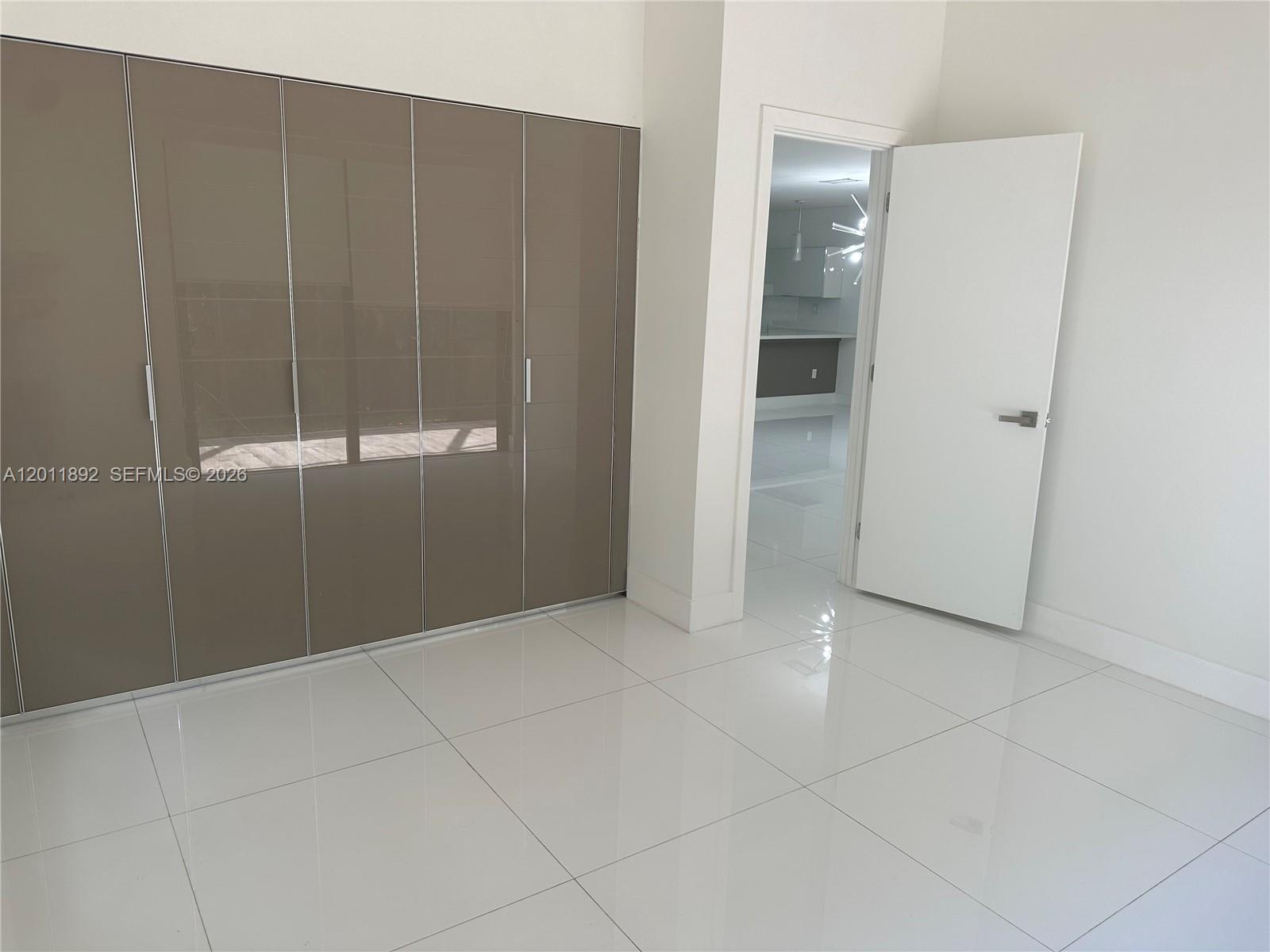 THE TOWNHOMES OF DORAL OA - Residential