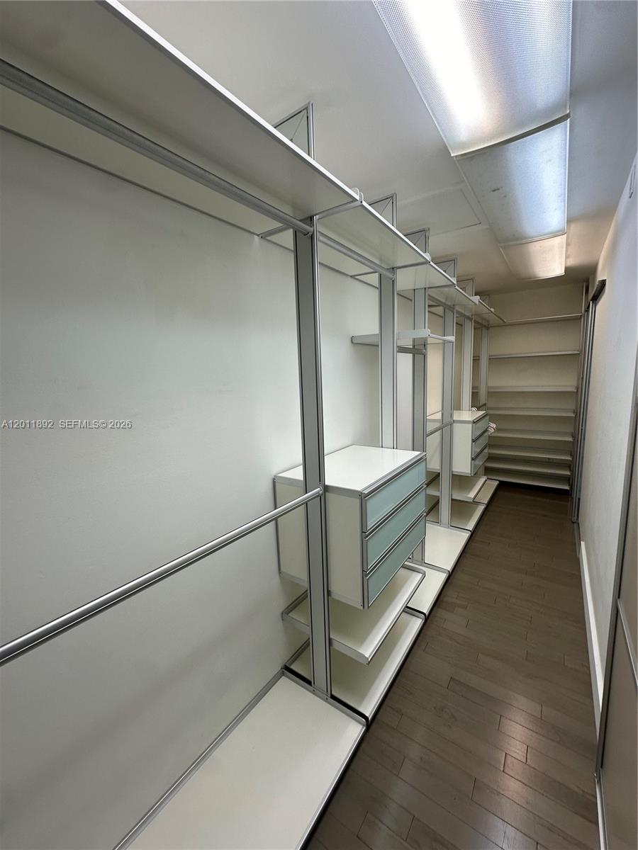 THE TOWNHOMES OF DORAL OA - Residential