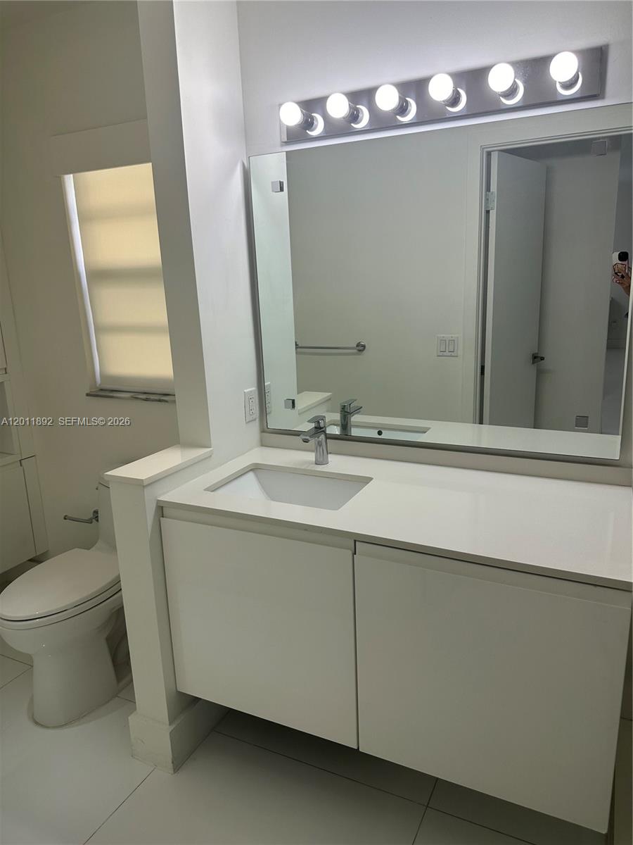 THE TOWNHOMES OF DORAL OA - Residential