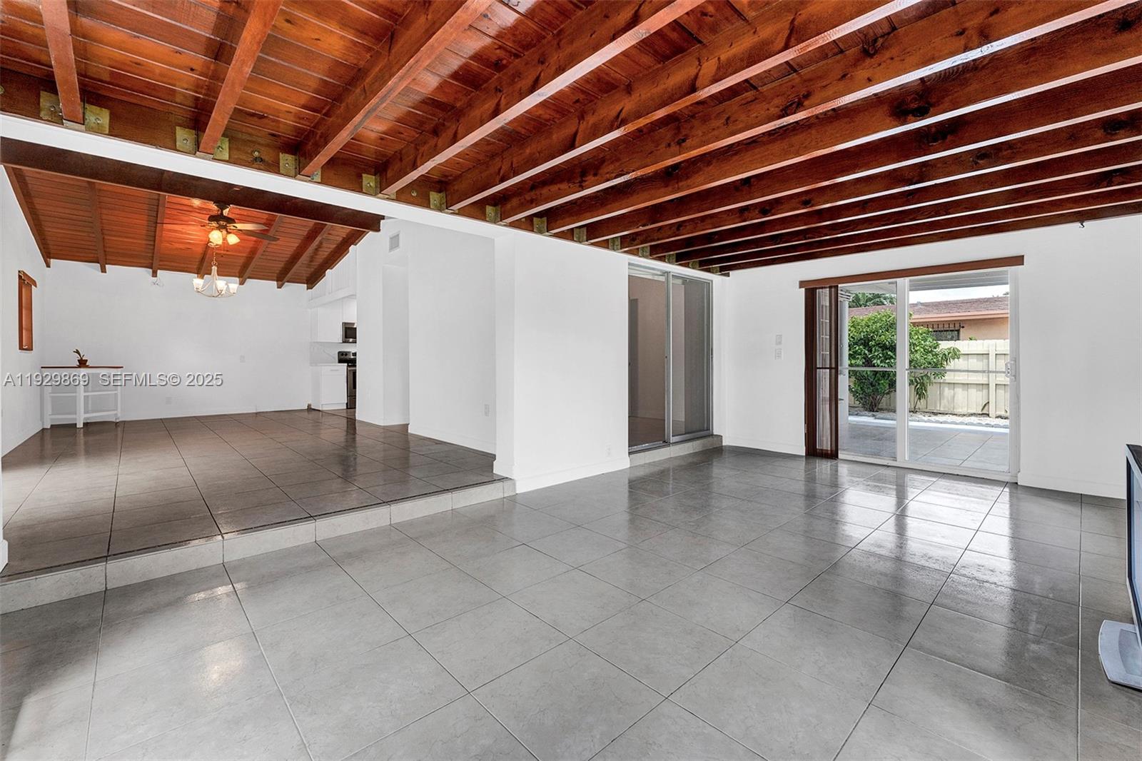 ESSEX VILLAGE 6TH ADDN - Residential Lease