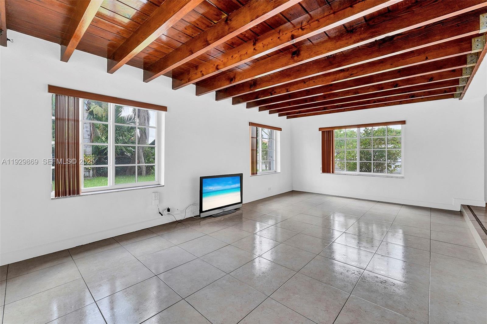 ESSEX VILLAGE 6TH ADDN - Residential Lease