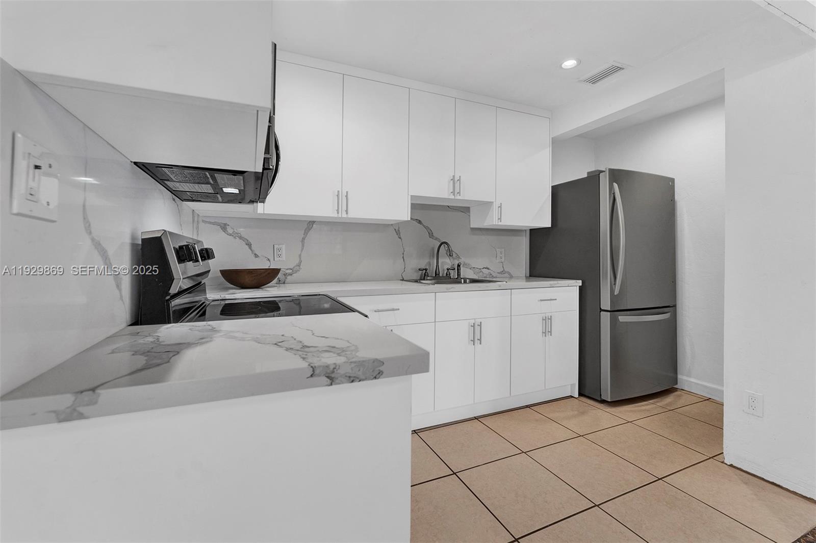 ESSEX VILLAGE 6TH ADDN - Residential Lease