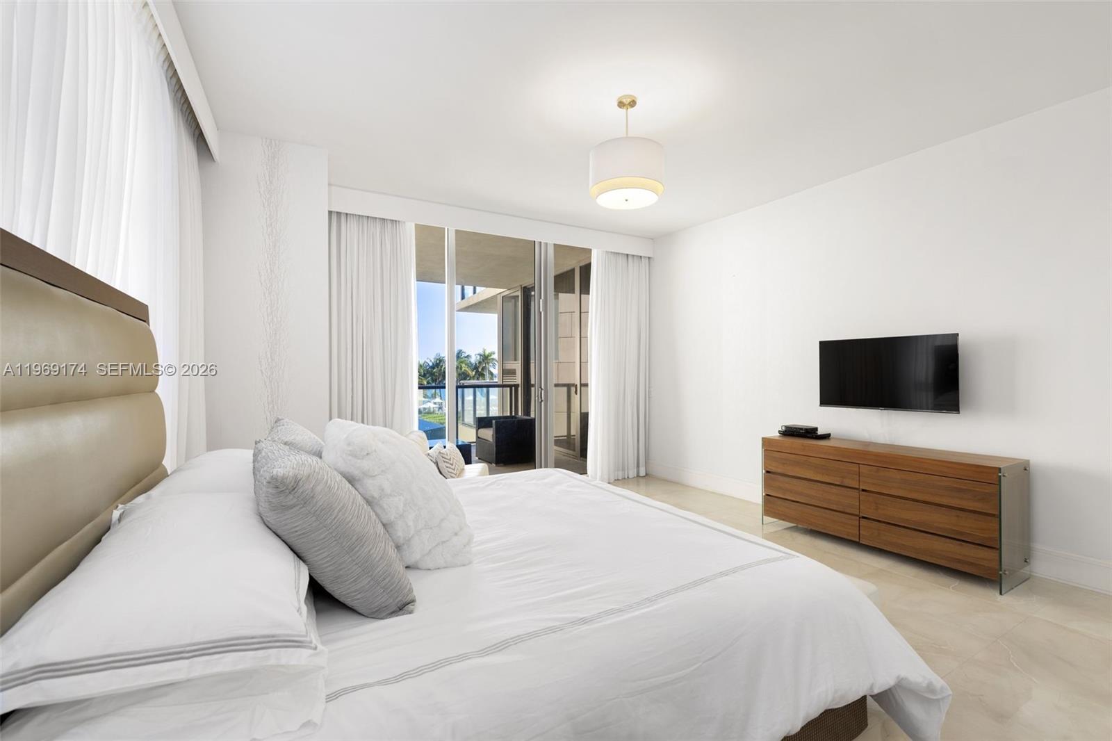 BAL HARBOUR NORTH SOUTH C - Residential Lease