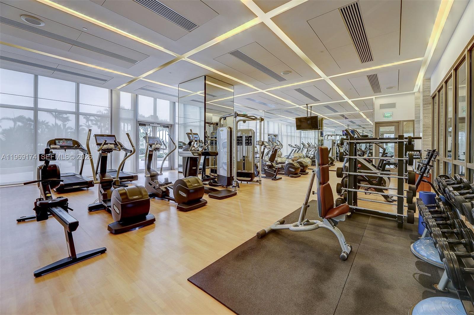 BAL HARBOUR NORTH SOUTH C - Residential Lease