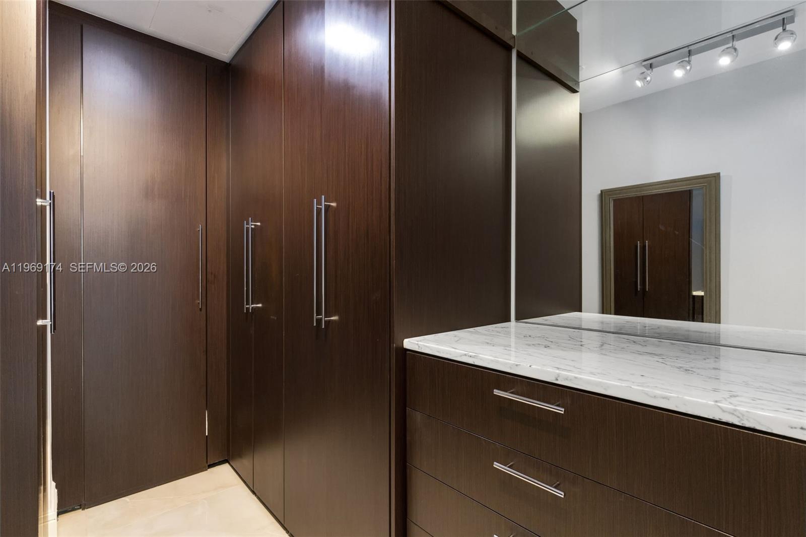 BAL HARBOUR NORTH SOUTH C - Residential Lease