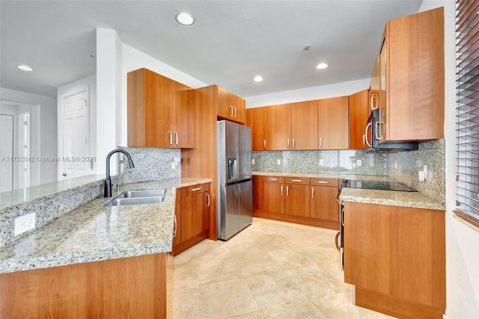 OCEAN ENCLAVE I - Residential