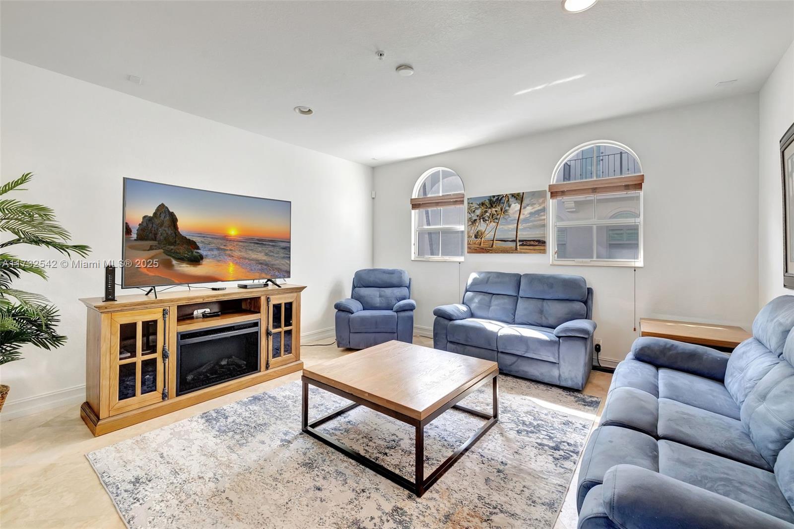 OCEAN ENCLAVE I - Residential