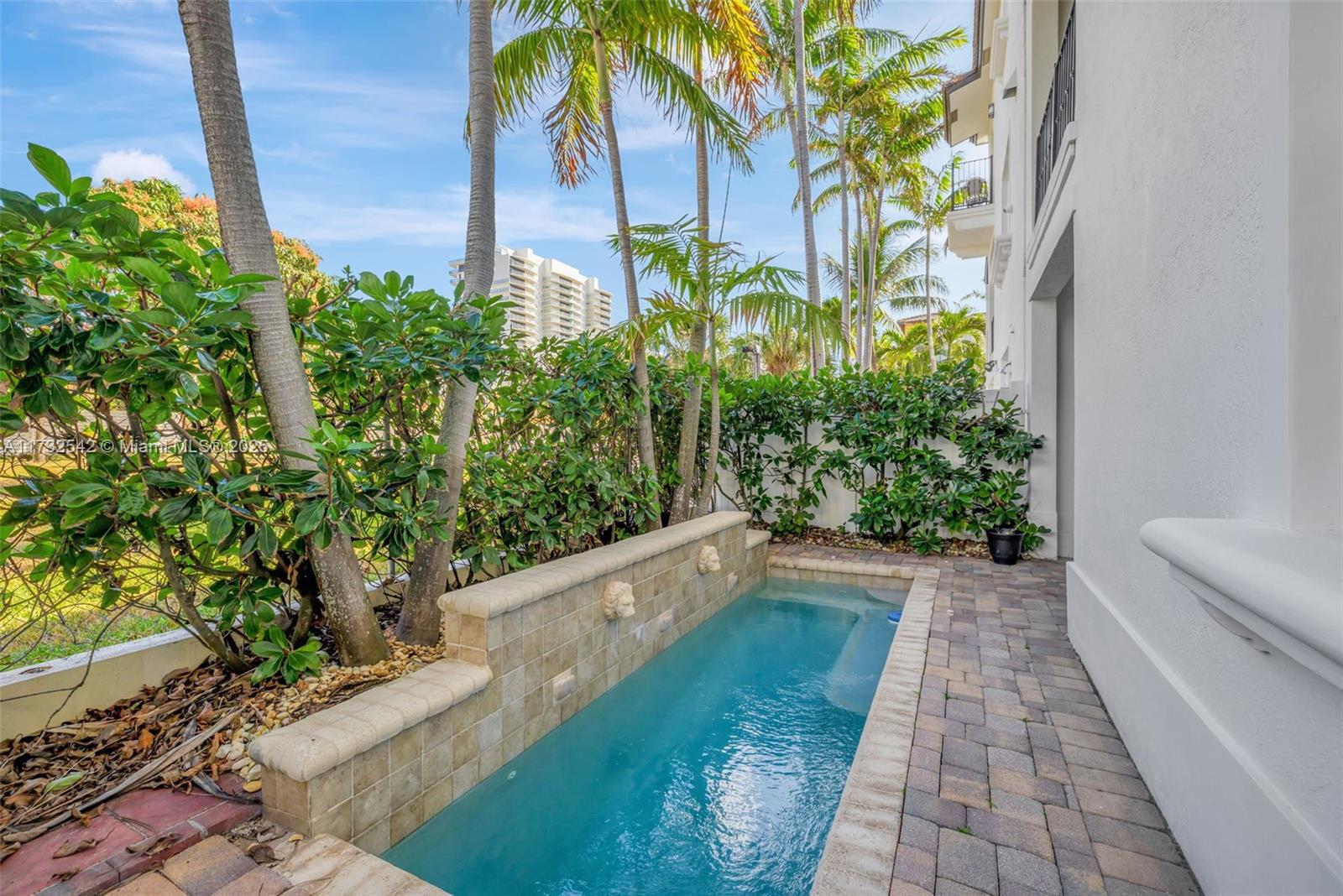 OCEAN ENCLAVE I - Residential
