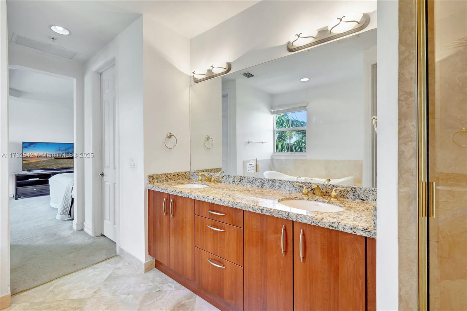 OCEAN ENCLAVE I - Residential
