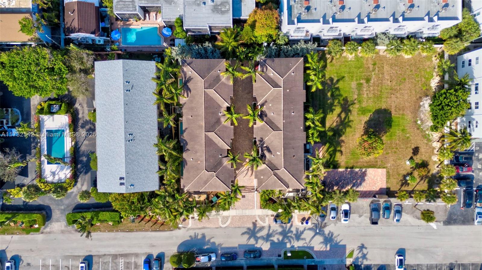 OCEAN ENCLAVE I - Residential