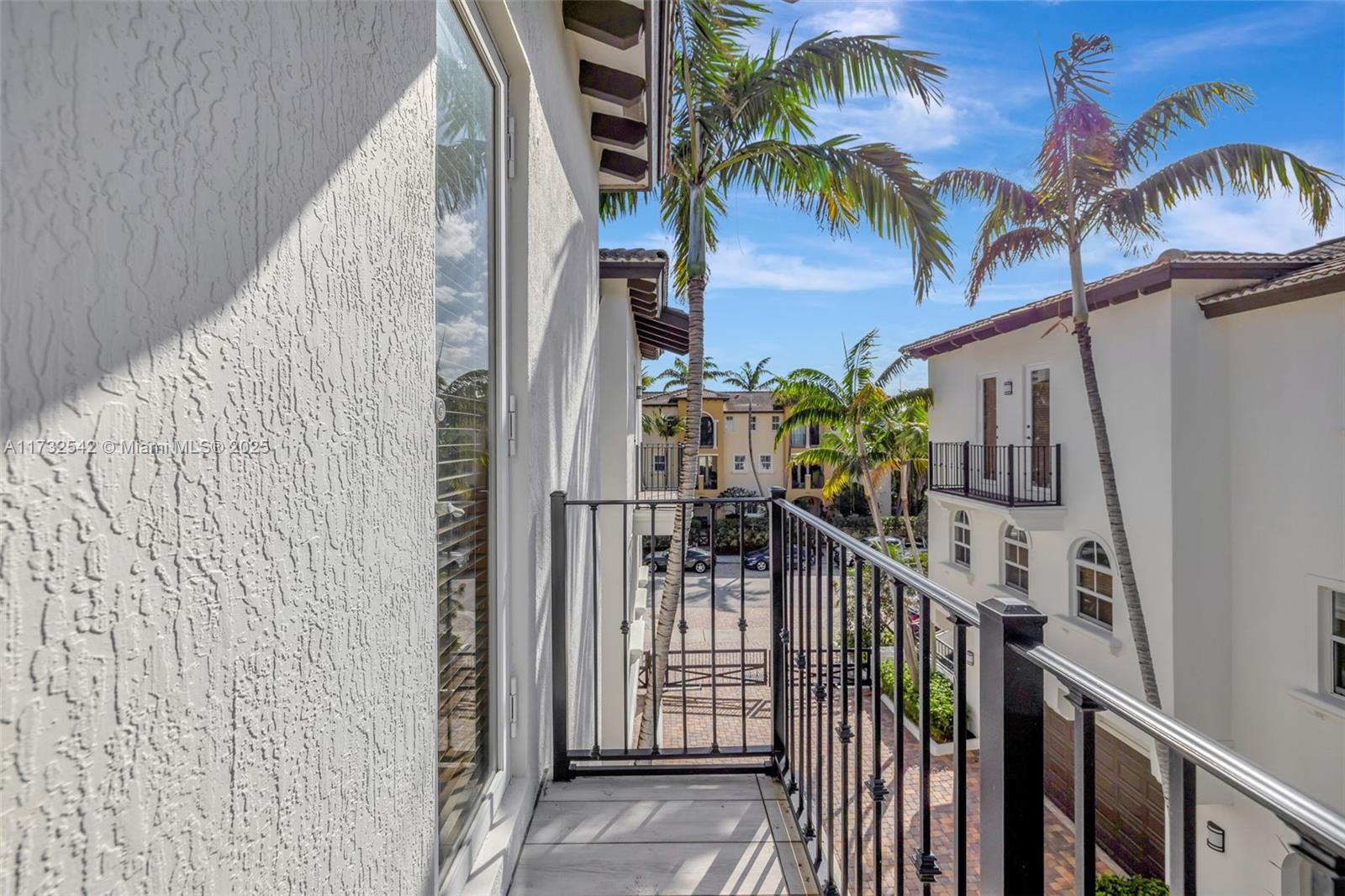 OCEAN ENCLAVE I - Residential