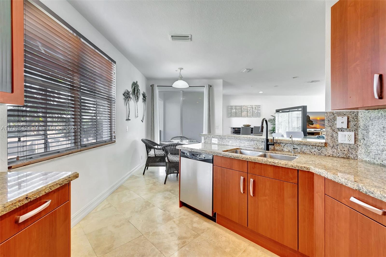 OCEAN ENCLAVE I - Residential