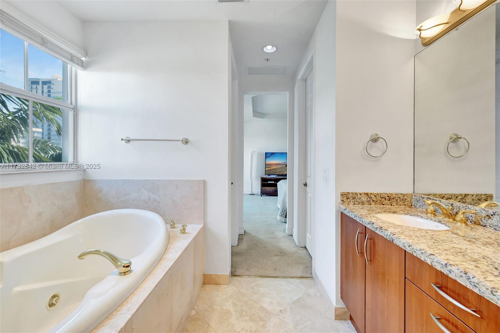 OCEAN ENCLAVE I - Residential