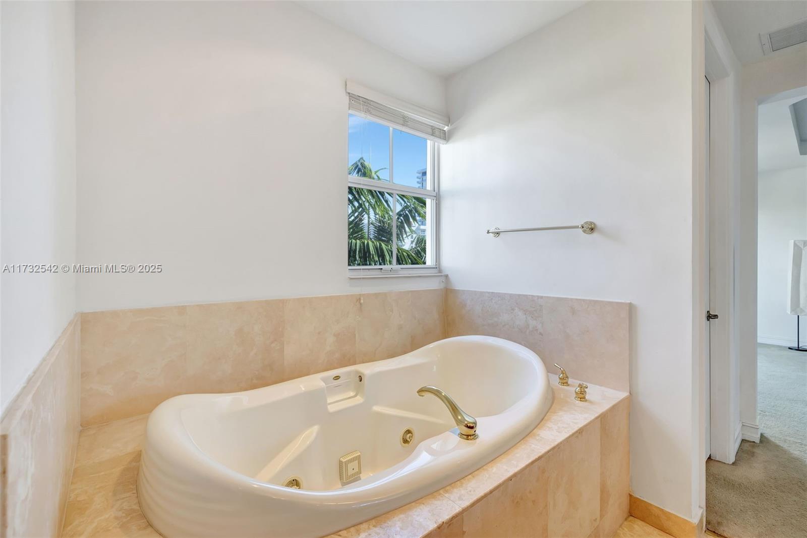 OCEAN ENCLAVE I - Residential