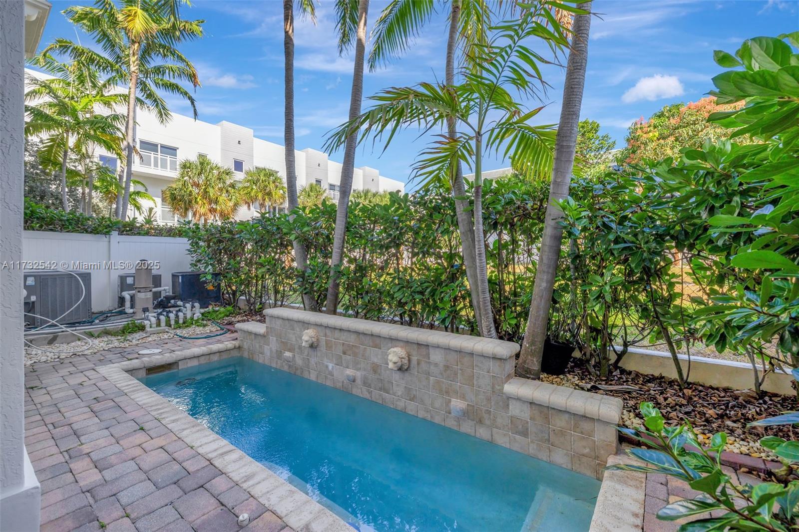 OCEAN ENCLAVE I - Residential
