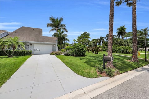 Photo of 6879 Palm Grove Ct, Palm Beach Gardens, FL 33418 (MLS # A12062476)