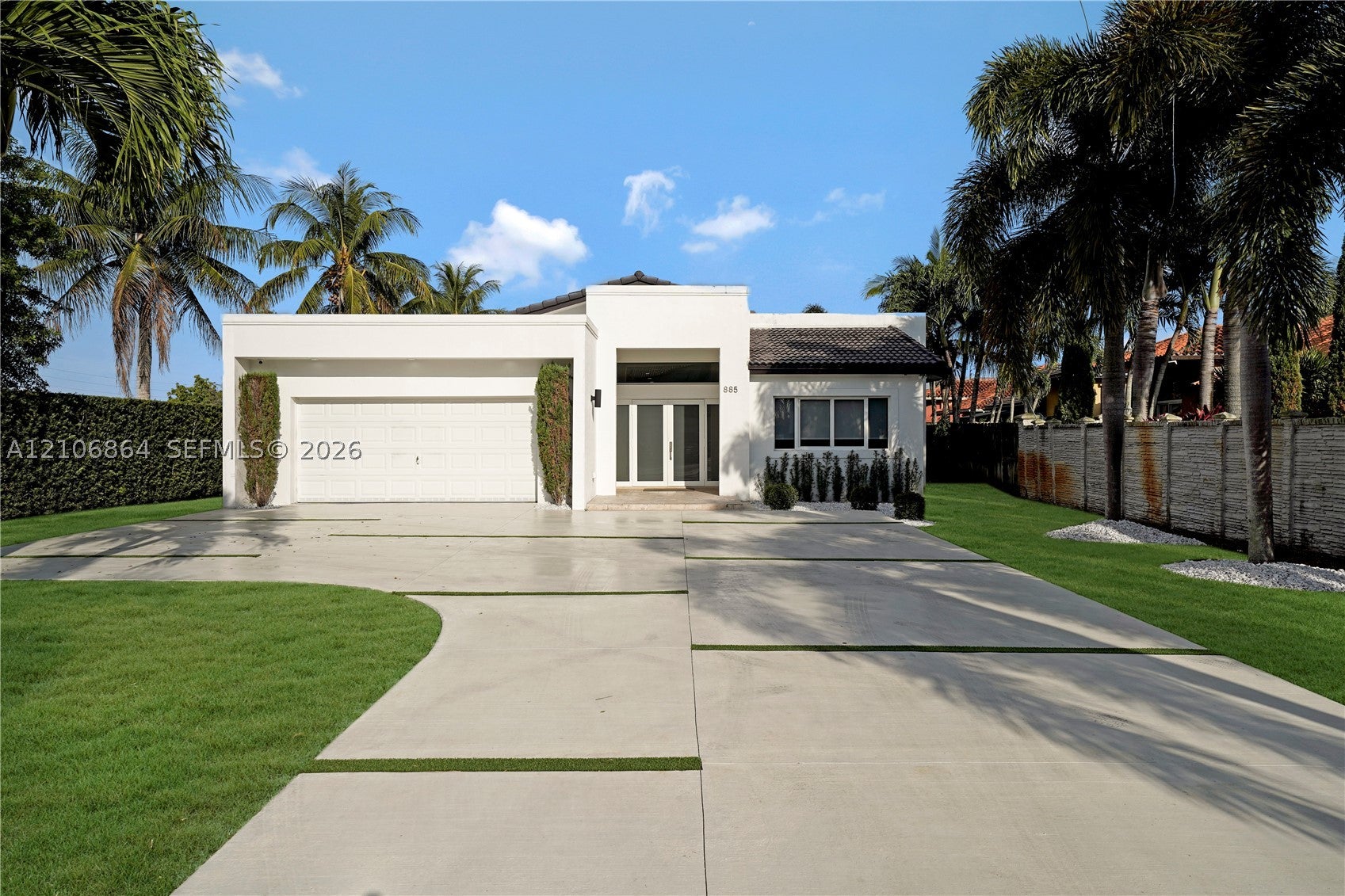 885 SW 144th Ave