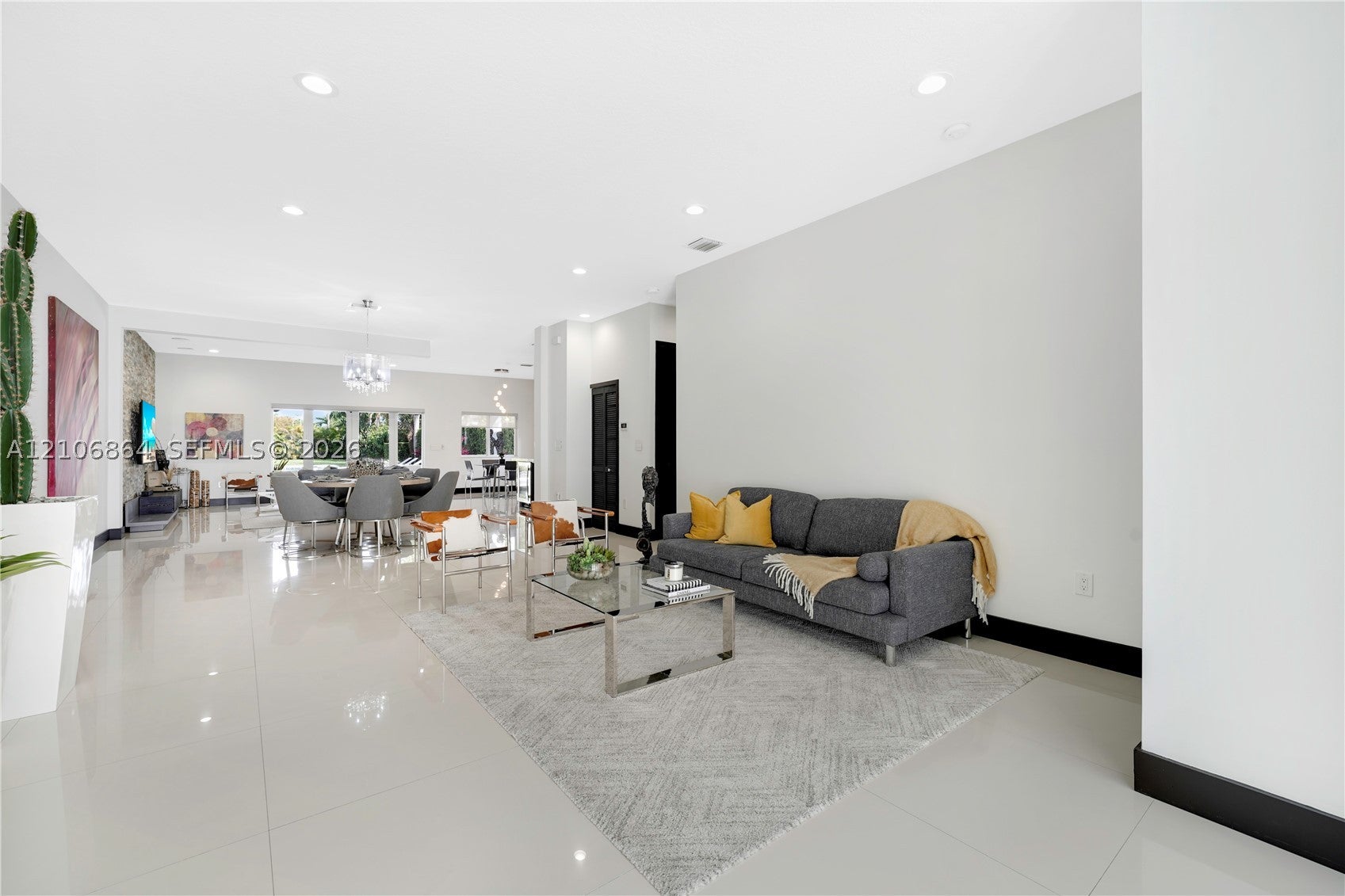 885 SW 144th Ave
