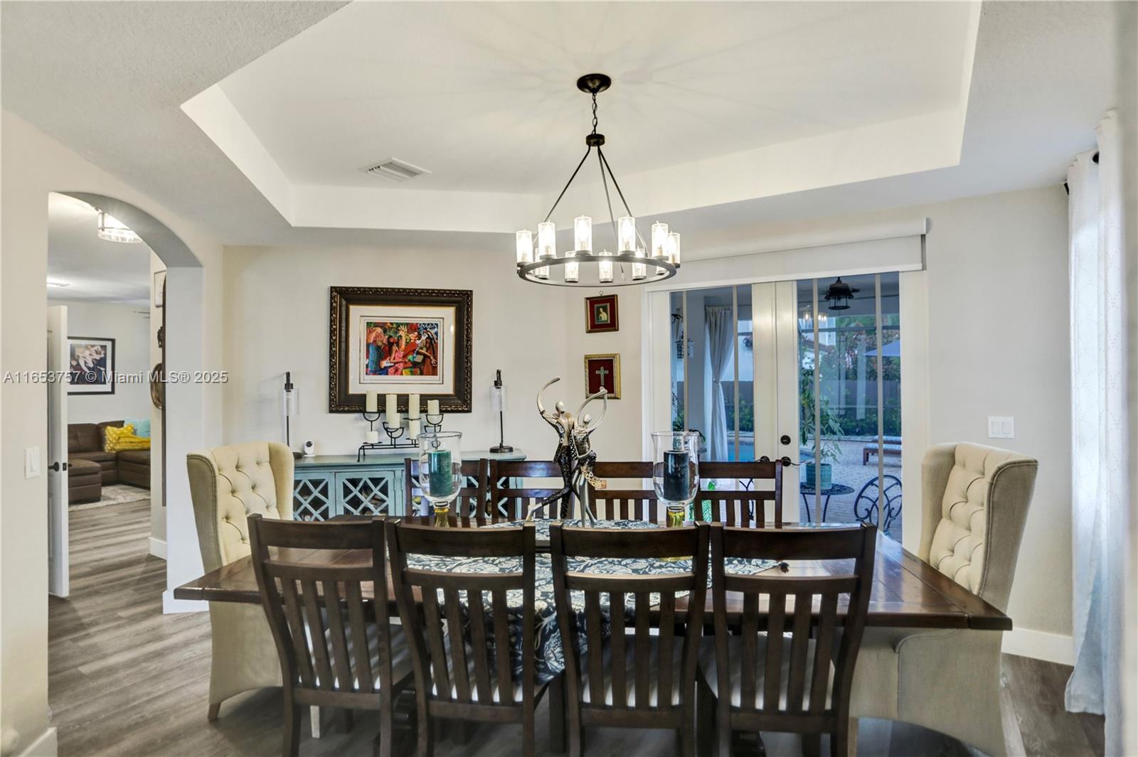 SUNSET POINTE - Residential