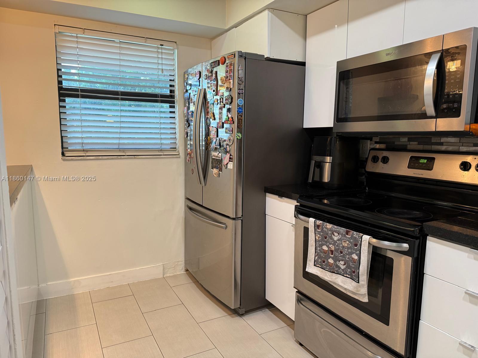 DEL RIO VILLAGE NORTH - Residential