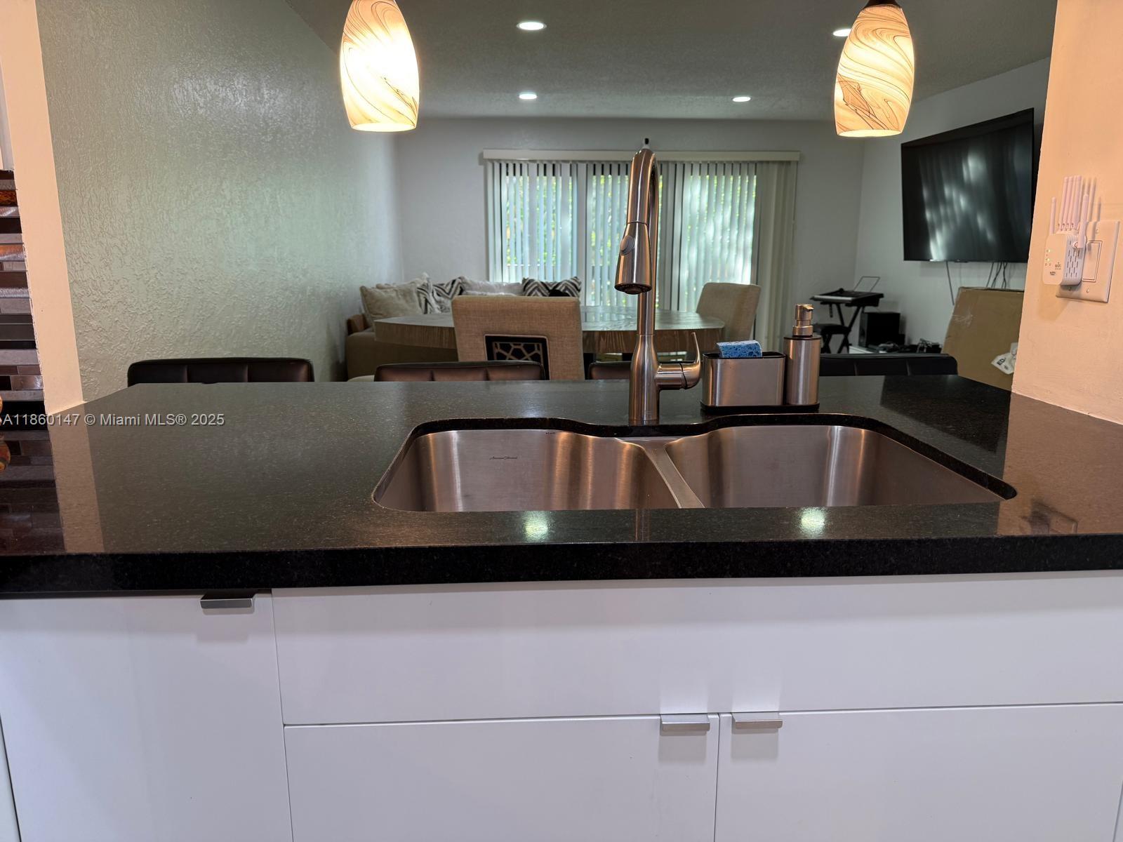 DEL RIO VILLAGE NORTH - Residential