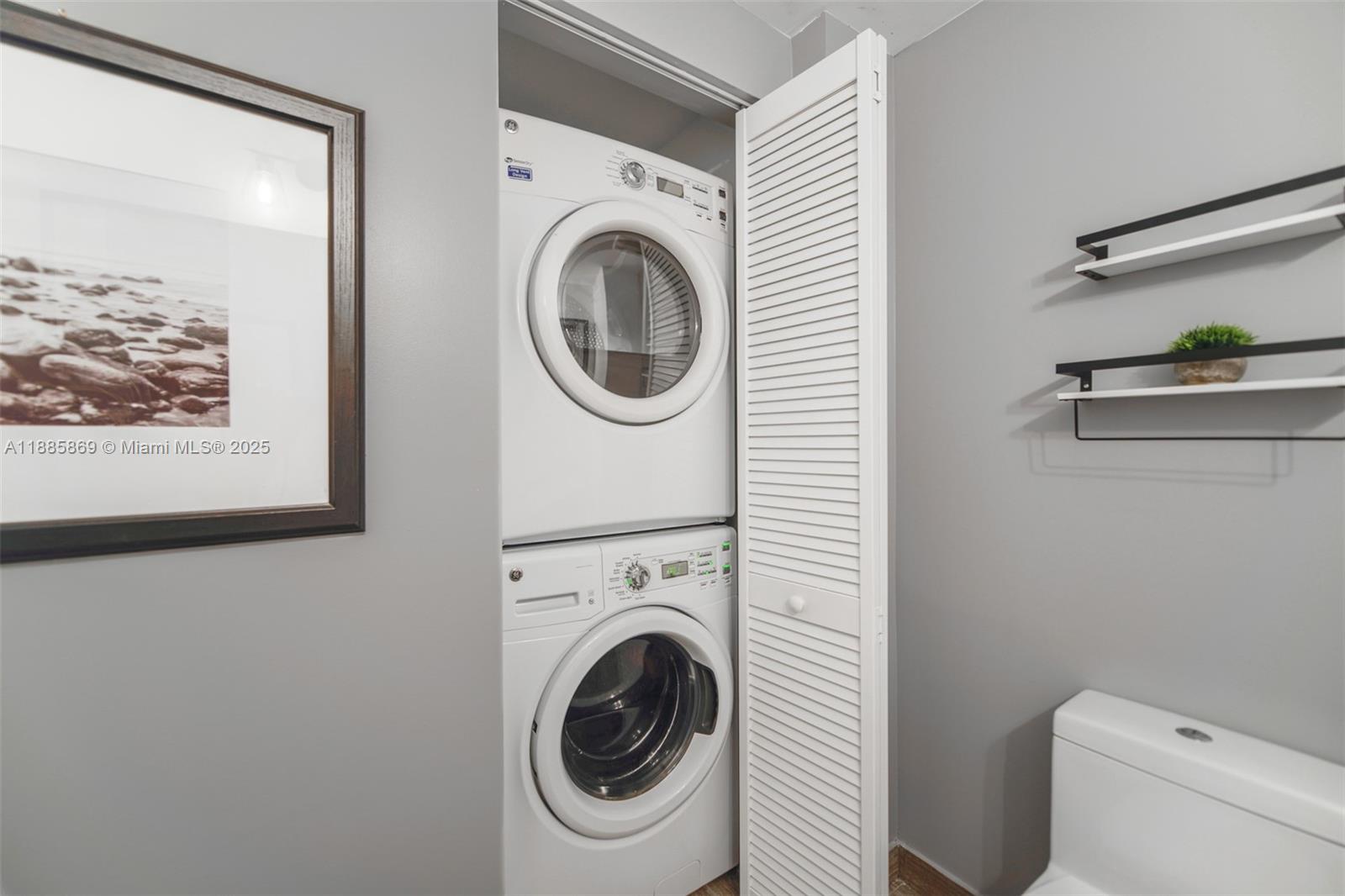 1010 BRICKELL CONDO - Residential